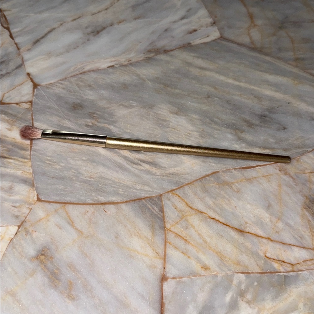 Gold Makeup‎ Brush